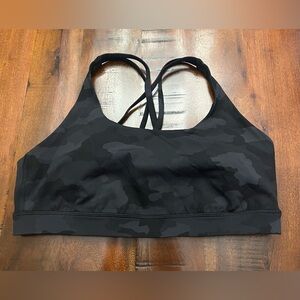 Lululemon Energy Bra Black Camo Size 14 Medium Support Removable Pads NWOT